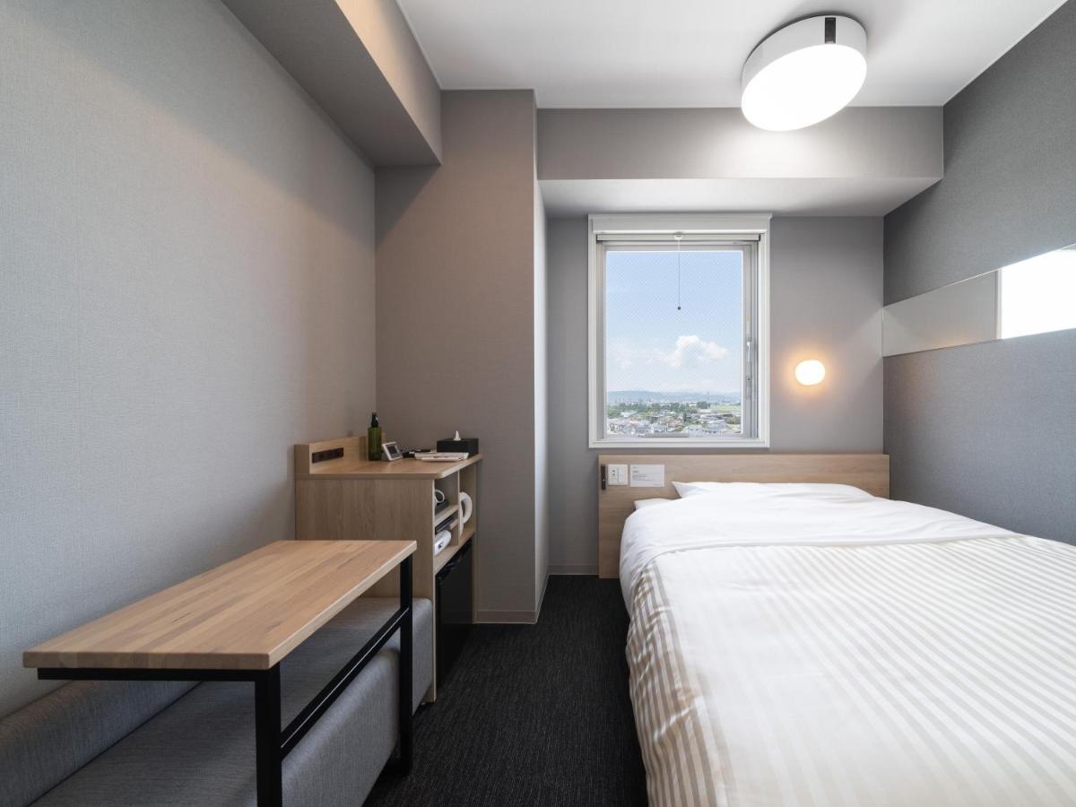 Hotel Super Shinkansenguchi 3*
